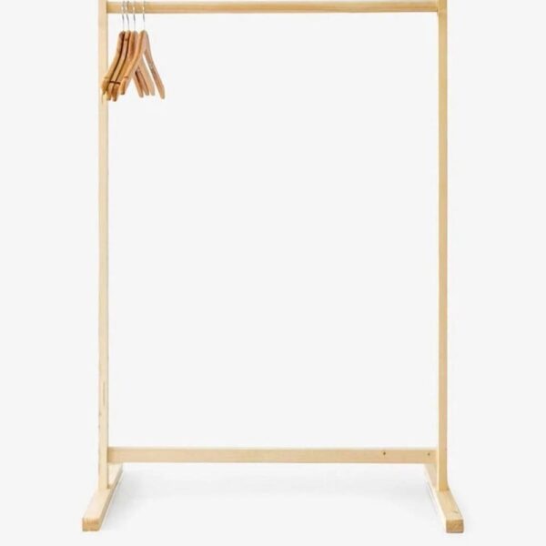 DOĞAL AHŞAP AYAKLI DÜZENLEYİCİ KIYAFET ASKISI